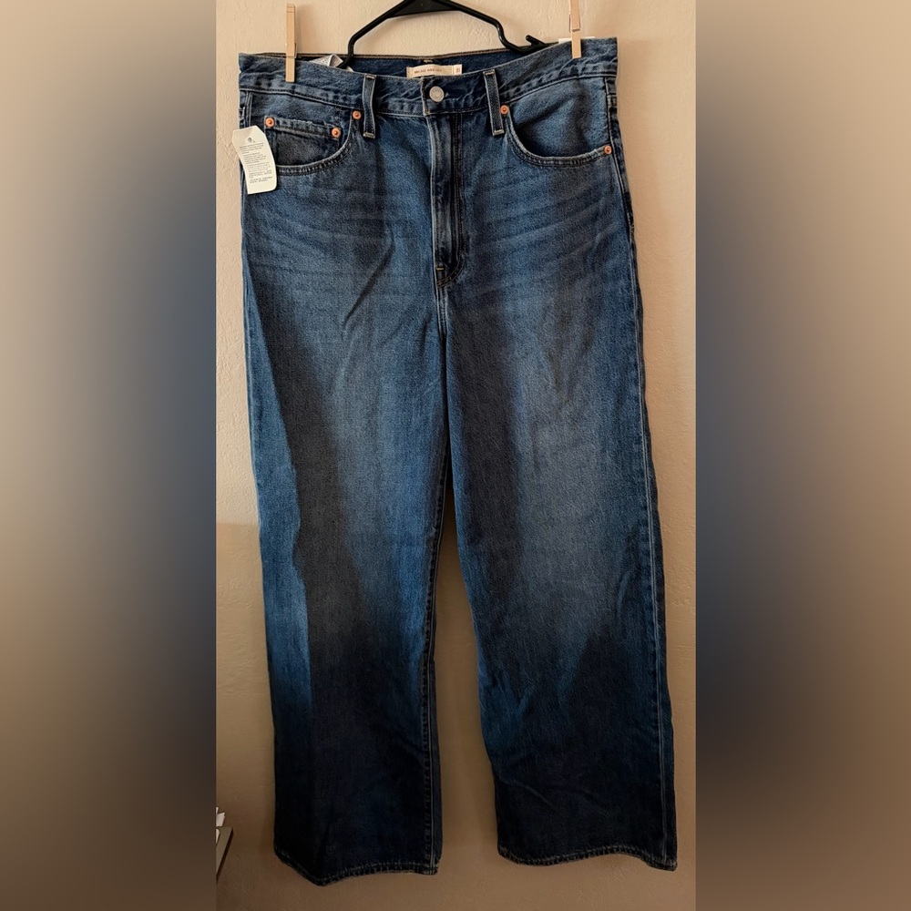 Levi's Ribcage Wide Leg Jeans